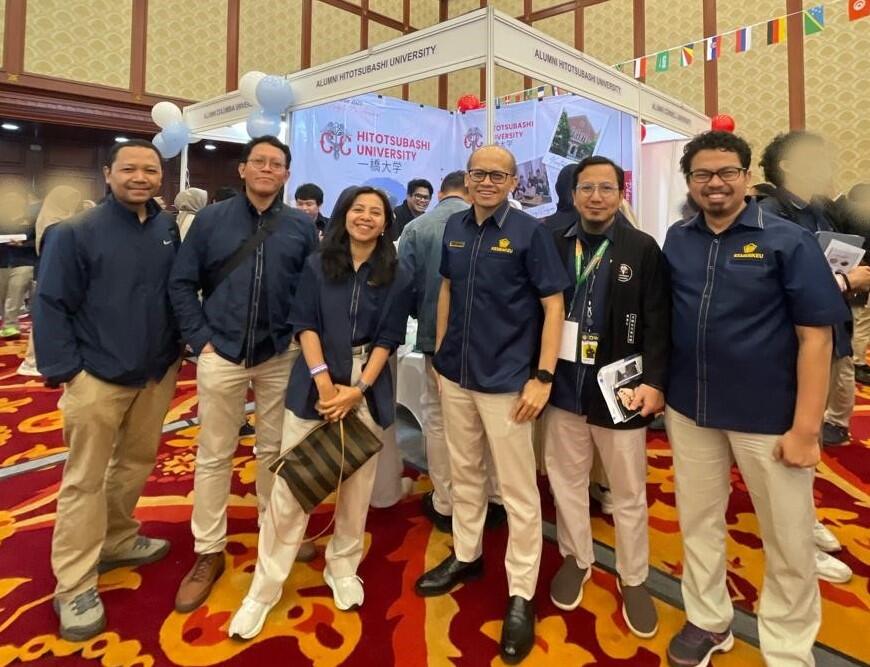 9 - Senior Alumni of Hitotsubashi Visit.jpg